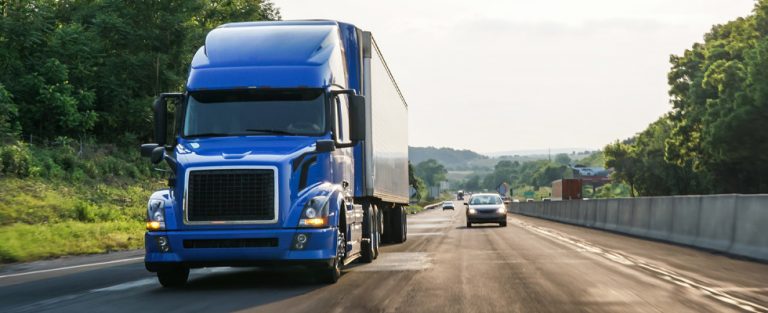 5 Tips for Driving Alongside Tractor-Trailers - Murphy Legal